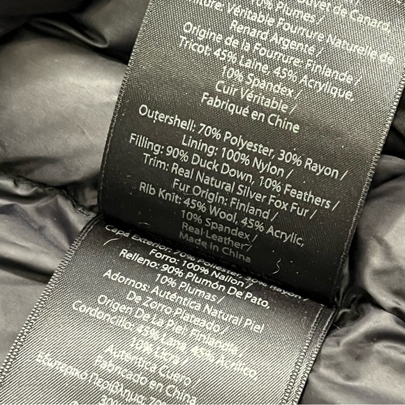 Mackage Jacket Womens Small Green Down Parka Coat Pockets Silver Fox Fur Hood - Picture 7 of 14